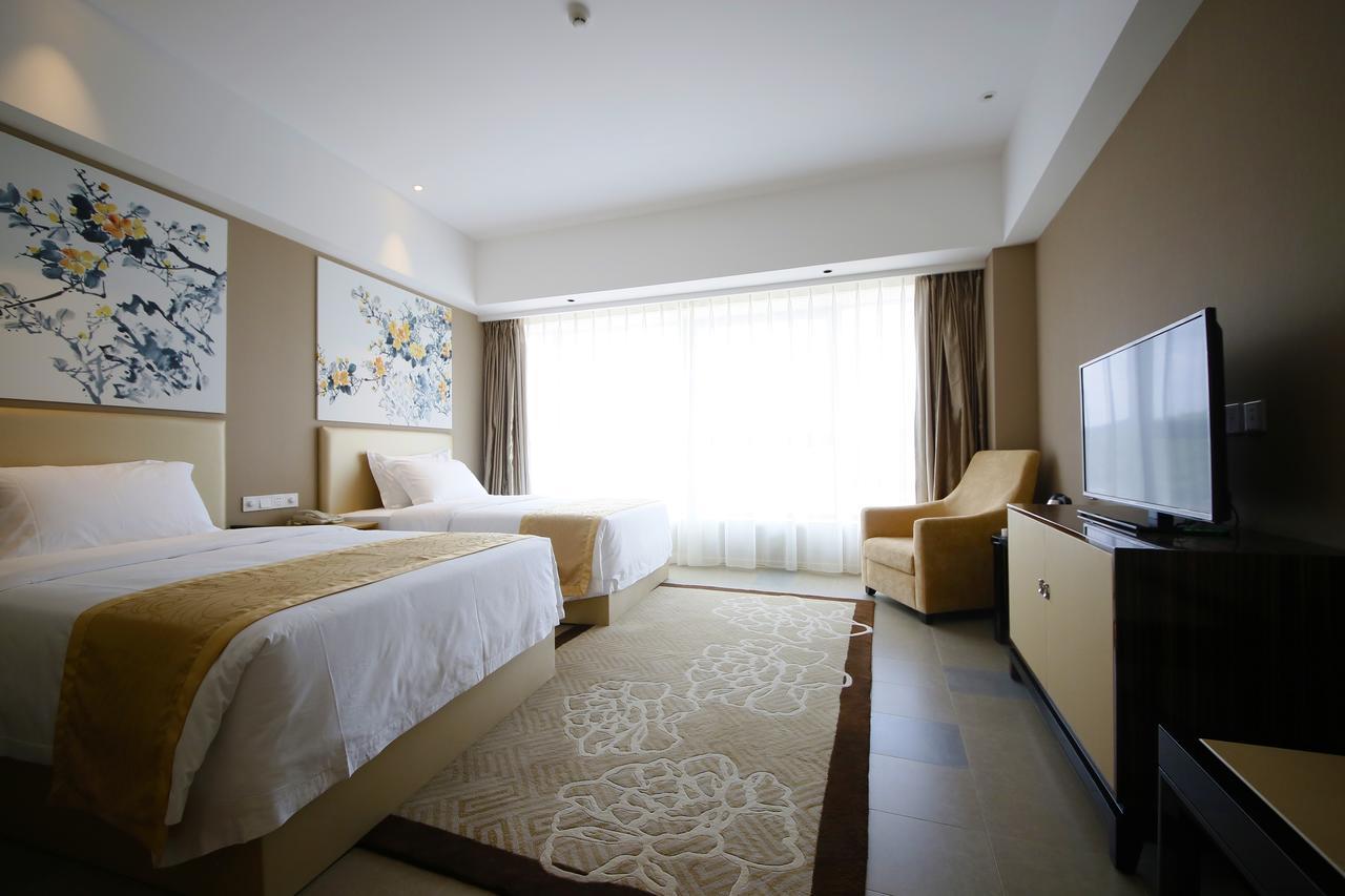 Howard Johnson Flower City Hotel Куньмін Екстер'єр фото