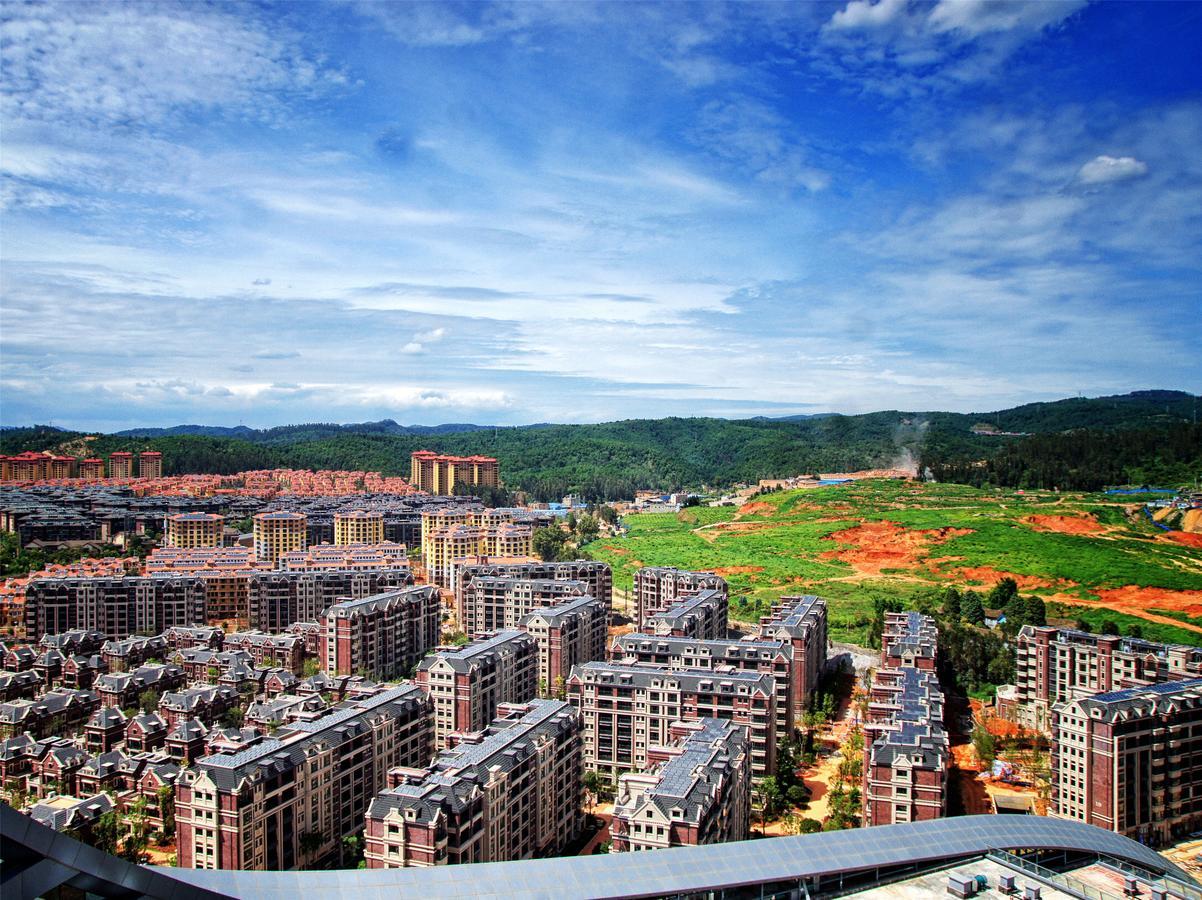 Howard Johnson Flower City Hotel Куньмін Екстер'єр фото